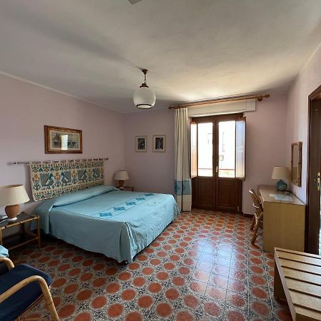 Hotel L'Oasi Cala Gonone Kültér fotó